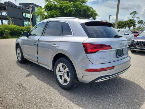 2023 Audi Q5 40 Premium