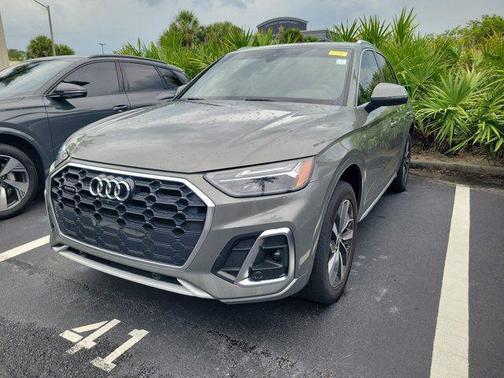 Chronos Gray Metallic 2023 Audi Q5 45 S line Premium Plus