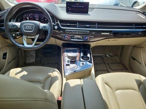 2019 Audi Q7 55 Prestige