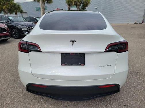 2023 Tesla Model Y Long Range Dual Motor All-Wheel Drive