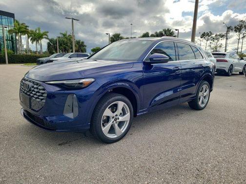 Blue 2026 Audi Q5 Premium Plus TFSI quattro S tronic