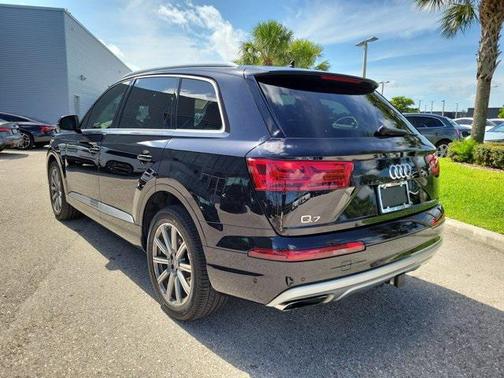 2019 Audi Q7 55 Premium Plus