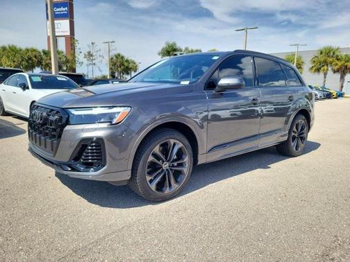 2025 Audi Q7 55 Premium Plus
