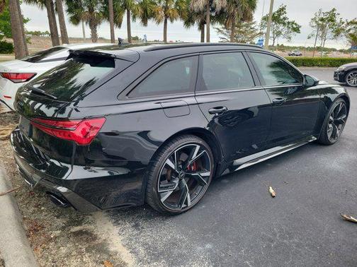 2023 Audi RS 6 Avant 4.0T