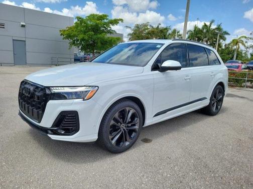 2025 Audi Q7 55 Prestige