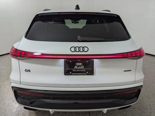 2026 Audi Q5 Premium Plus TFSI quattro S tronic