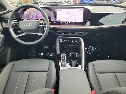 Florett Silver Metallic 2026 Audi Q5 Premium Plus TFSI quattro S tronic