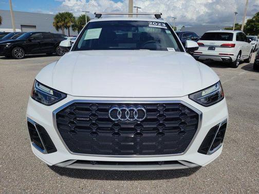 Ibis White 2023 Audi Q5 45 S line Premium Plus
