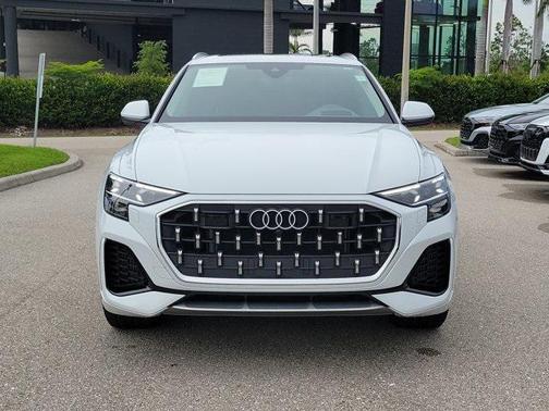 2024 Audi Q8 55 Prestige