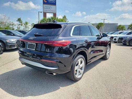 2025 Audi Q5 Premium Plus