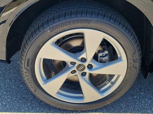 2025 Audi Q5 Premium Plus TFSI quattro S tronic