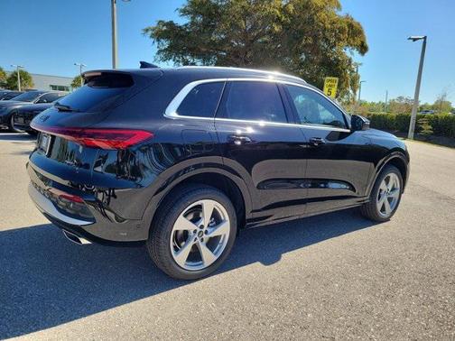 2025 Audi Q5 Premium Plus TFSI quattro S tronic