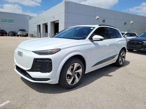 2025 Audi Q6 e-tron Premium Plus quattro