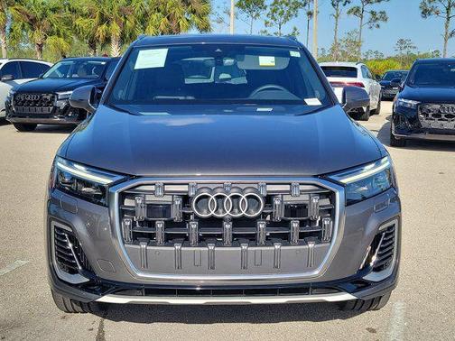 Samurai Gray Metallic 2025 Audi Q7 55 Premium Plus