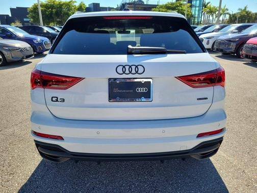 2025 Audi Q3 Premium 45 TFSI S line quattro Tiptronic