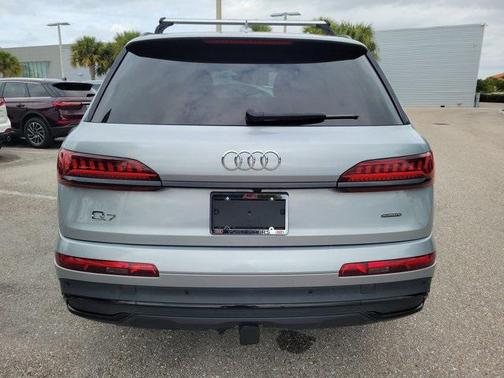2023 Audi Q7 55 Prestige