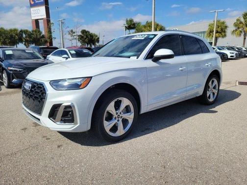 2023 Audi Q5 45 S line Premium Plus