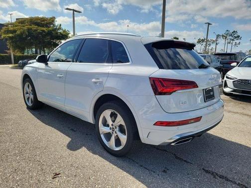 2023 Audi Q5 45 S line Premium Plus