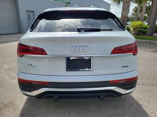 2022 Audi Q5 45 S line Prestige