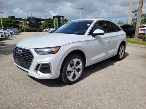 2022 Audi Q5 45 S line Prestige
