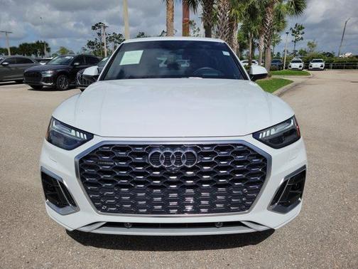 2022 Audi Q5 45 S line Prestige