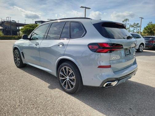 2025 BMW X5 xDrive40i