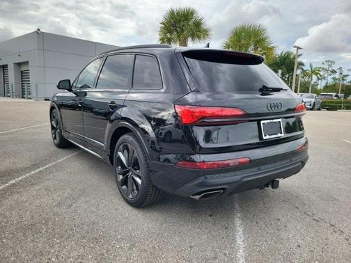 2026 Audi Q7 55 Premium Plus