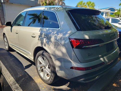 Vicuna Beige Metallic 2023 Audi Q7 45 Premium Plus