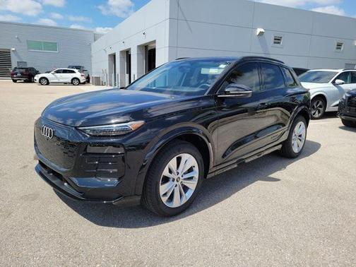 2025 Audi Q6 e-tron Premium Plus