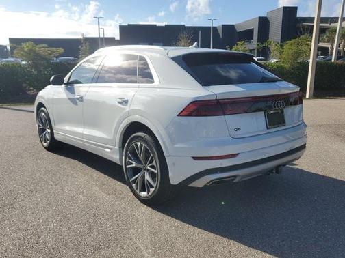 2024 Audi Q8 55 Premium Plus