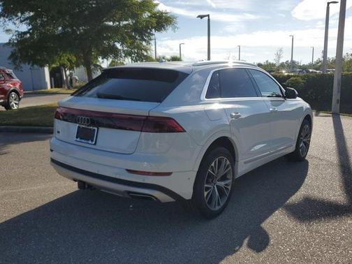2024 Audi Q8 55 Premium Plus