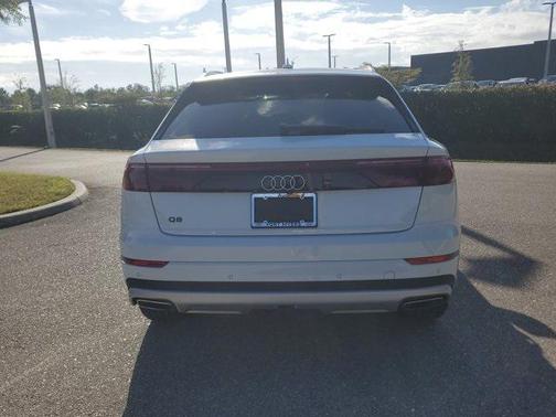 2024 Audi Q8 55 Premium Plus