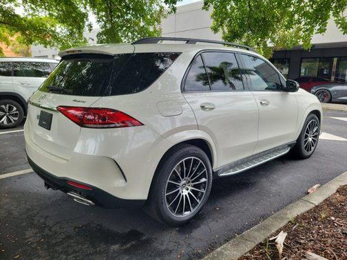 White 2022 Mercedes-Benz GLE 450 4MATIC