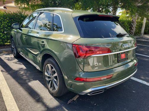 District Green Metallic 2024 Audi Q5 45 S line Premium