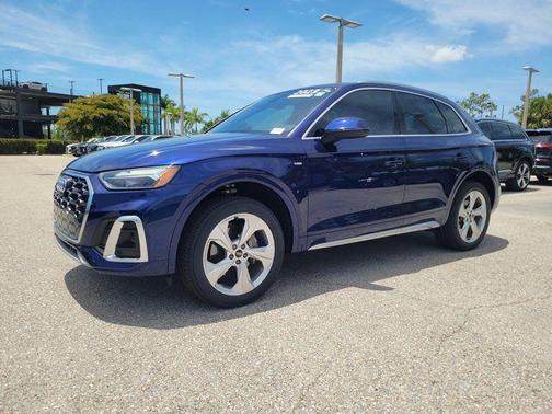 Navarra Blue Metallic 2023 Audi Q5 45 S line Premium Plus