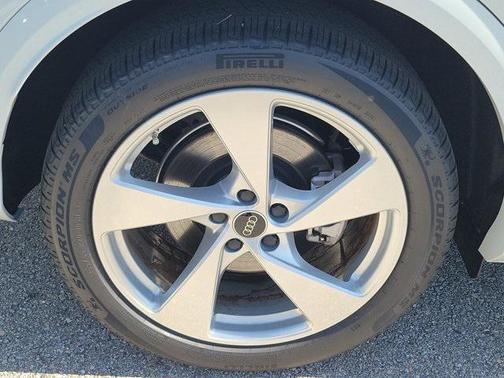 2025 Audi Q5 Prestige TFSI quattro S tronic