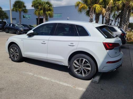 2023 Audi Q5 45 S line Premium Plus