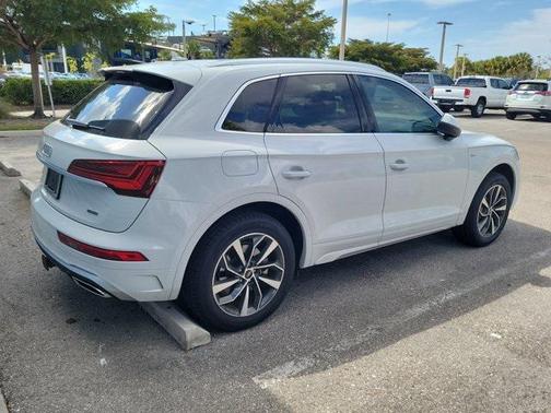 2023 Audi Q5 45 S line Premium Plus