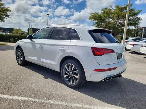 2023 Audi Q5 45 S line Premium Plus