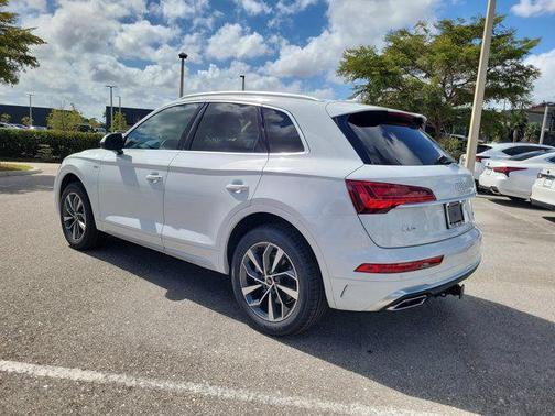 2023 Audi Q5 45 S line Premium Plus