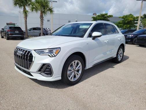 2025 Audi Q3 45 S line Premium Plus