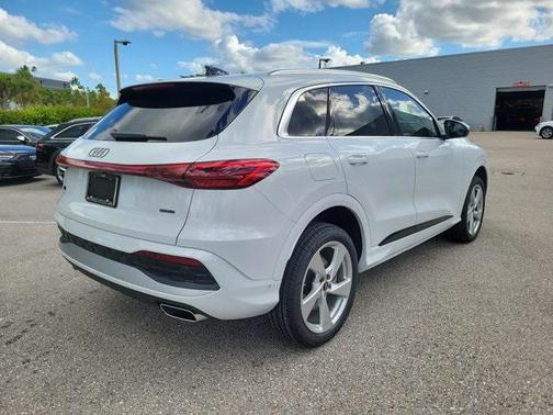 2025 Audi Q5 Premium Plus