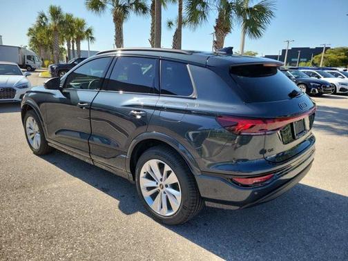 2025 Audi Q6 e-tron Premium Plus