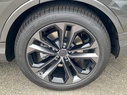 2026 Audi Q7 55 Premium Plus