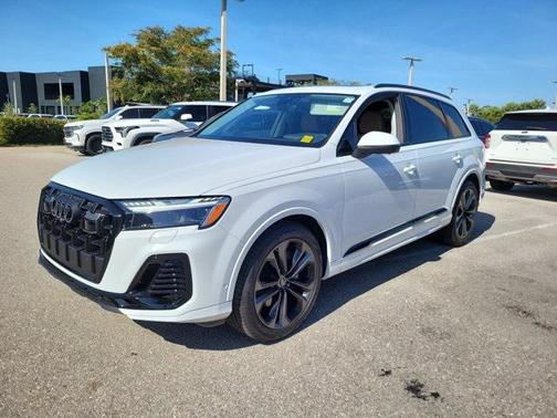 2025 Audi Q7 55 Prestige