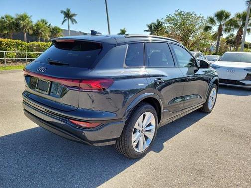 2025 Audi Q6 e-tron Premium
