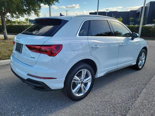 2024 Audi Q3 45 S line Premium Plus