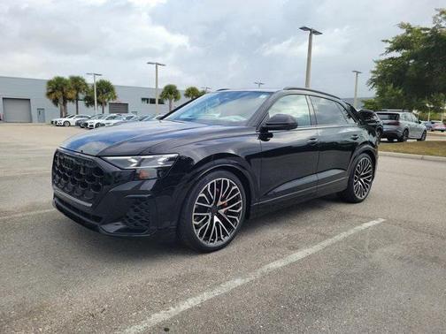 2026 Audi SQ8 4.0T Prestige