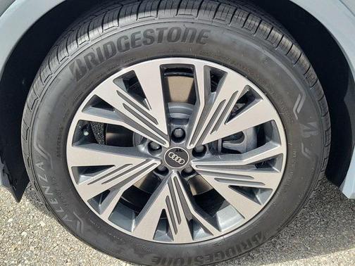 2025 Audi Q4 e-tron Premium 45 RWD
