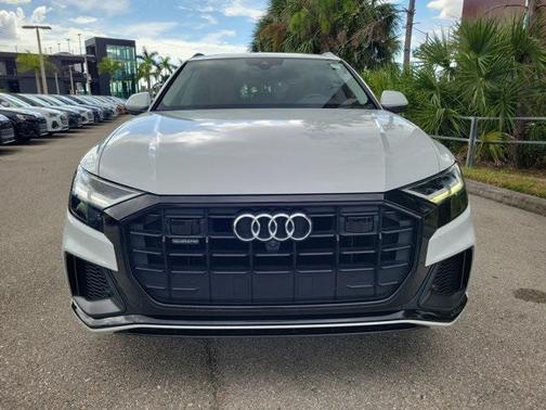 2020 Audi Q8 55 Premium Plus
